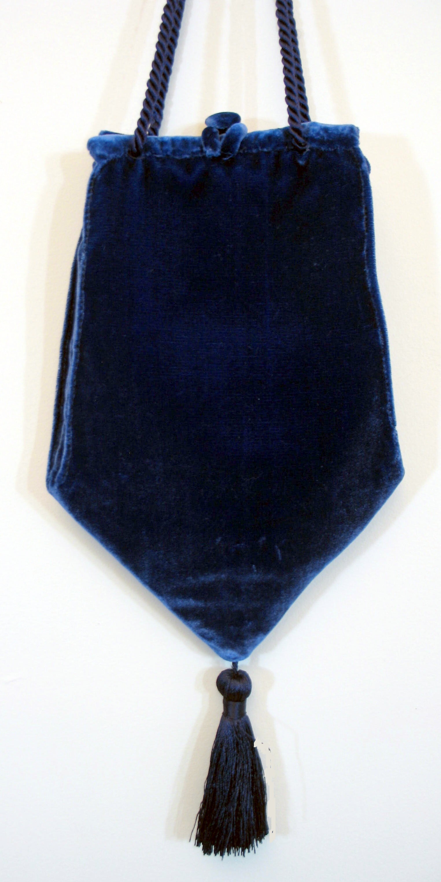 tassel purse Blue Portrait